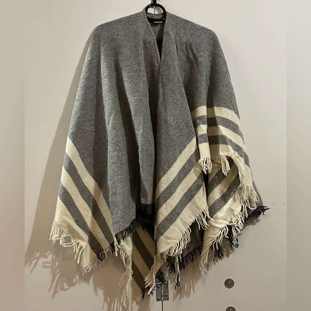 Luisa Brini Italian Gray and Cream Striped Wrap